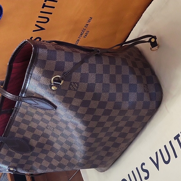 Louis Vuitton Neverfull MM - Picture 3 of 11